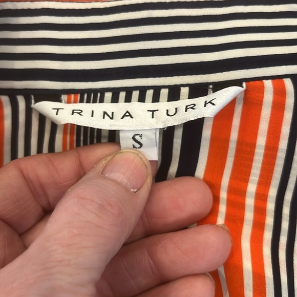 EUC Trina Turk silk blouse - Picture 6 of 8